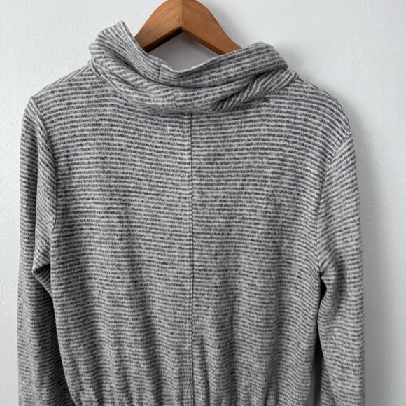 Lou & Grey cowl neck long sleeve draw string waist dress gray white Size Small - Picture 6 of 6